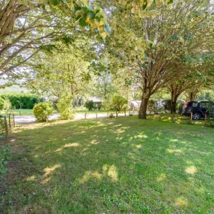 Locations 4 Emplacement nature spacieux et ombragé au camping Saint-Martin, proche du lac Saint-Ferréol. Profitez de nos emplacements nature spacieux et ombragés au camping Saint-Martin, proche du lac Saint-Ferréol, pour des vacances en pleine nature.