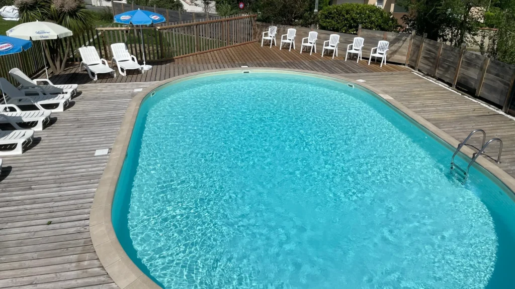 Piscine chauffée du Camping Saint Martin à Revel dans le Tarn